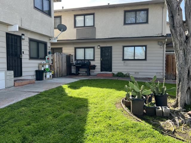 920 Clyde Avenue, Santa Clara CA: https://media.crmls.org/mediaz/7580cb9a-512c-4aec-adc9-256093537bd8.jpg