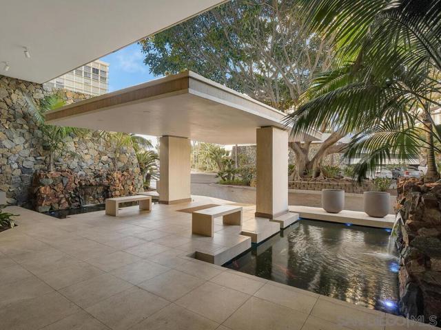 1760 Avenida del Mundo, Coronado CA: https://media.crmls.org/mediaz/758133da-041c-465b-b0cb-d1d4dff39ab0.jpg