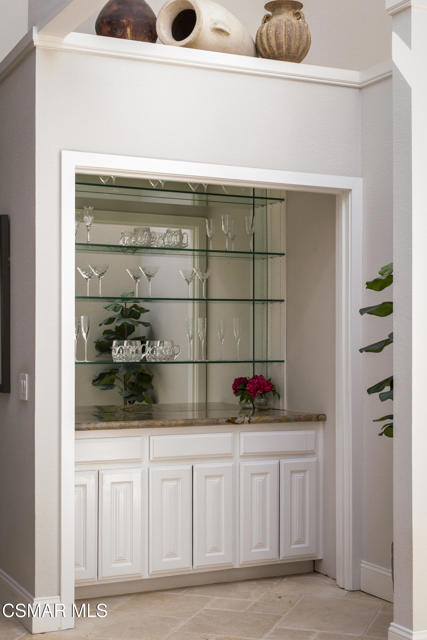 4525 Rayburn Street, Westlake Village CA: https://media.crmls.org/mediaz/7581eb41-0f89-40b2-bdd0-398af12400c9.jpg