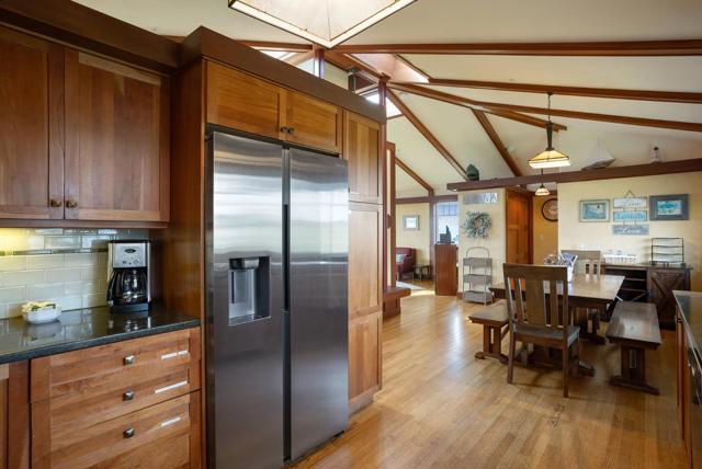 10 Maui Lane, Dillon Beach CA: https://media.crmls.org/mediaz/75828542-04dc-4e10-b2dd-2fcc833a0721.jpg