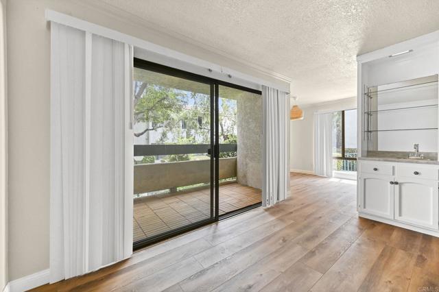 Detail Gallery Image 19 of 46 For 2308 Altisma Way #123,  Carlsbad,  CA 92009 - 2 Beds | 2 Baths