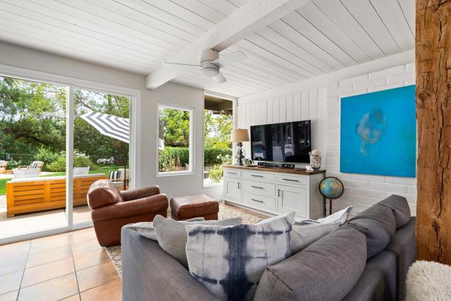 16851 Orchard Bend Road, Poway CA: https://media.crmls.org/mediaz/758375f5-8242-4c40-9dbe-cec6682e8dea.jpg