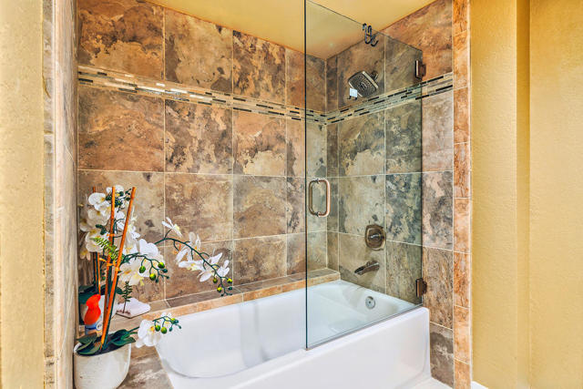 32 Presidio Place, Palm Desert CA: https://media.crmls.org/mediaz/7583b995-f04b-47c8-b787-c402e9e9bb58.jpg