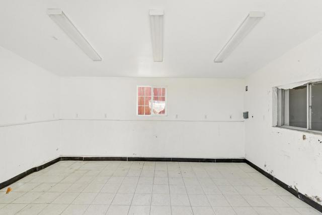 541 Diamond Avenue, South San Francisco CA: https://media.crmls.org/mediaz/75847b7f-5d82-4771-be76-8cf26d44725a.jpg