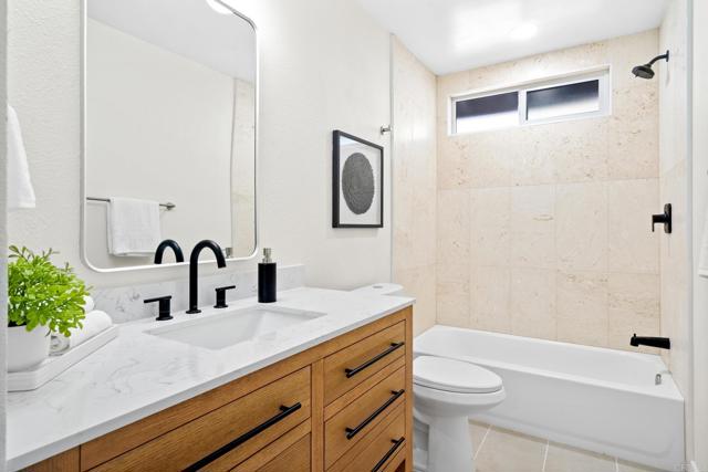 Detail Gallery Image 18 of 41 For 748 Granada Dr, Vista,  CA 92083 - 5 Beds | 2 Baths