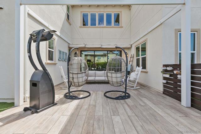 4719 Crespi Ct, Carlsbad CA: https://media.crmls.org/mediaz/7586a23b-7284-46c4-ab5b-87325ebb33e8.jpg