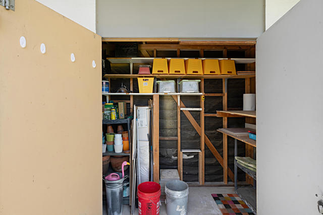 45301 Deep Canyon Road, Palm Desert CA: https://media.crmls.org/mediaz/758736e9-edad-4737-bee2-d37ccfea775d.jpg