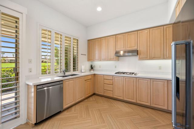 479 Desert Holly Drive, Palm Desert, CA 92211
