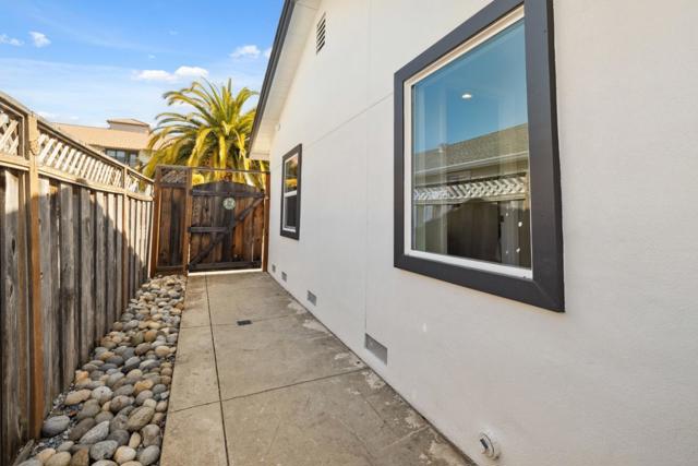 Image 40 of 82 For 711 Darwin Street