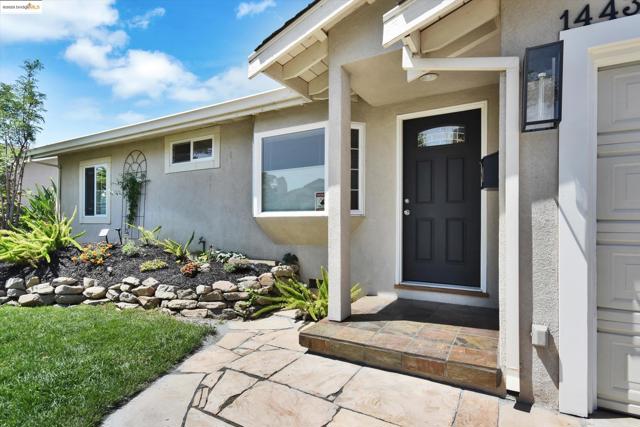1443 Phantom Ave, San Jose CA: https://media.crmls.org/mediaz/75883339-6e09-4a95-a60c-34a2cbf1859b.jpg