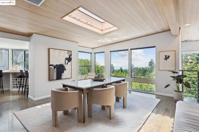 2861 Chelsea Drive, Oakland CA: https://media.crmls.org/mediaz/758880de-43b5-49c0-a85d-462a649d35d4.jpg