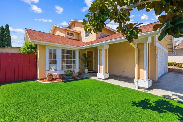 Detail Gallery Image 3 of 33 For 6729 Anton Ln, San Diego,  CA 92114 - 4 Beds | 3 Baths