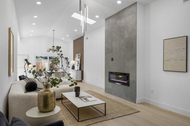 748 Clara Vista Avenue, Santa Clara CA: https://media.crmls.org/mediaz/758b5f82-019e-434b-b51f-8e9afd0f6611.jpg