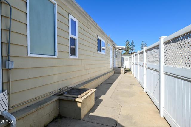 19 Faulkner Court, Ventura CA: https://media.crmls.org/mediaz/758cdab1-1168-4ca1-983c-b760293a4b7e.jpg