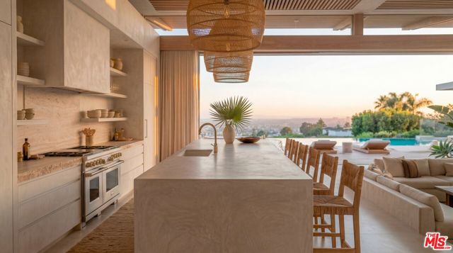 5 Bed Home for Sale in Pacific Palisades, California