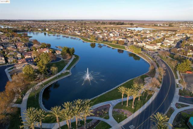 3438 Keystone Loop, Discovery Bay CA: https://media.crmls.org/mediaz/758dd88f-38b3-4445-bebc-c53bfa980579.jpg