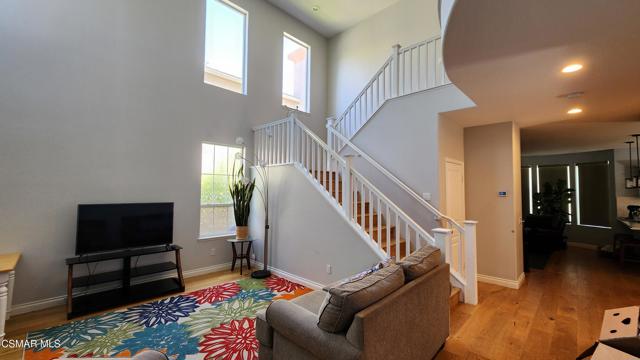 76 Boulder Creek Road, Simi Valley CA: https://media.crmls.org/mediaz/758e06a4-fa5b-45f4-af56-e9edd58f4ee3.jpg