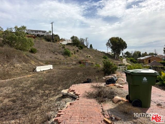949 Las Lomas Avenue photo 6