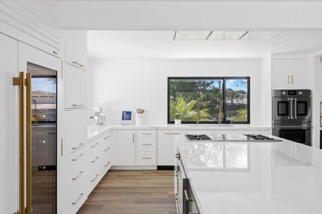 Detail Gallery Image 11 of 47 For 524 Morningside Dr, Vista,  CA 92084 - 3 Beds | 2 Baths