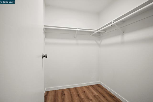 989 Parkside Dr, Richmond CA: https://media.crmls.org/mediaz/7592294c-fcaa-49a0-a328-9c45539005f4.jpg