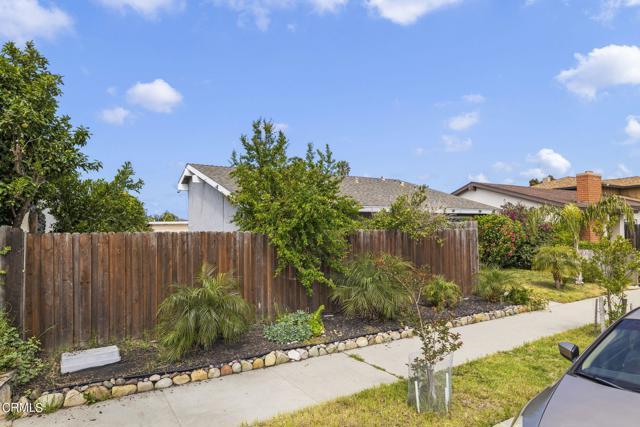 Detail Gallery Image 2 of 44 For 1851 Capstan Dr, Oxnard,  CA 93035 - 2 Beds | 2 Baths