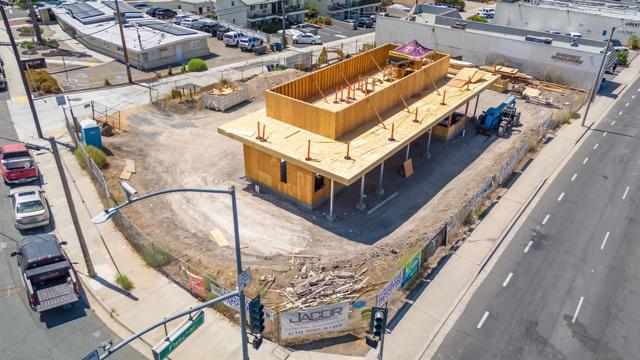 2201 Fletcher Pkwy, El Cajon CA: https://media.crmls.org/mediaz/7592b4b3-2417-476e-b906-4a0d737c7eec.jpg