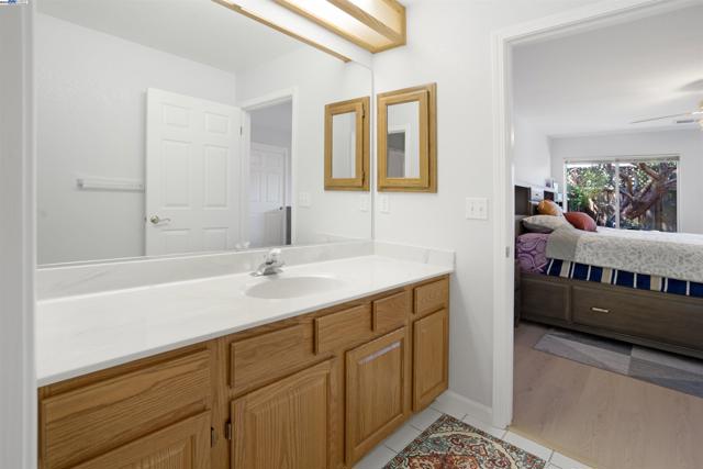 16935 Sugar Pine Dr, Morgan Hill CA: https://media.crmls.org/mediaz/75931a55-290a-4de5-8999-62a06d167faf.jpg
