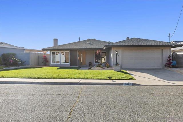 5428 Chaparajos Ct, San Diego CA: https://media.crmls.org/mediaz/7593ea41-d4ae-48e8-8260-e1cf77817c1c.jpg