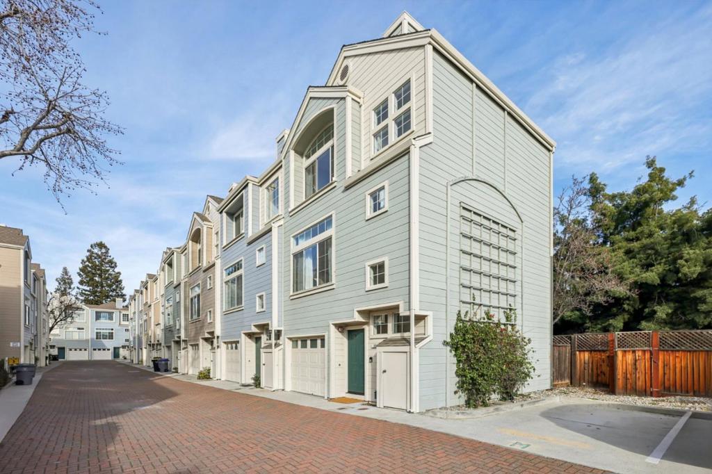 979 Pinto Palm Terrace #45