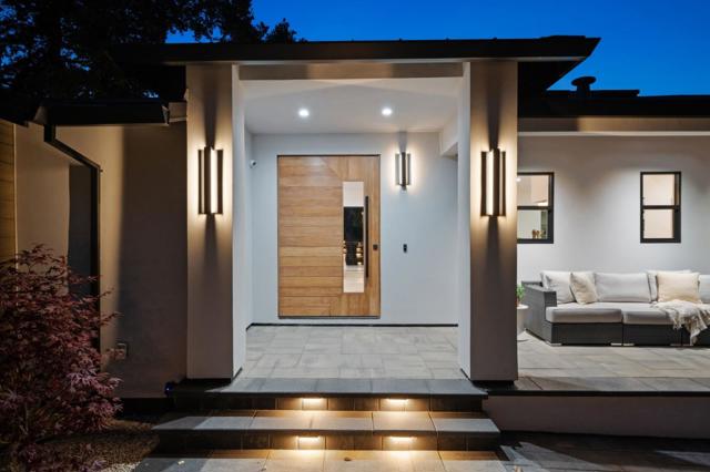 510 Darrell Road, Hillsborough CA: https://media.crmls.org/mediaz/75960c46-f945-4fb9-b29b-db30c5e473bc.jpg