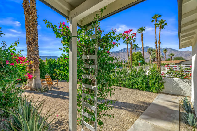 2034 Marni Court, Palm Springs CA: https://media.crmls.org/mediaz/7596164a-1a96-4cb6-9fcf-4788d55b4f7c.jpg
