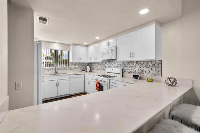 1254 Tiffany Circle N, Palm Springs, CA 92262