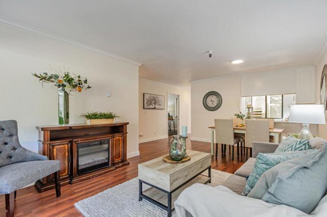 449 Alberto Way, Los Gatos CA: https://media.crmls.org/mediaz/75979d34-28e7-4f70-83d6-de325c84437f.jpg
