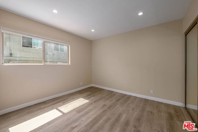 1553 S Saltair Avenue, Los Angeles CA: https://media.crmls.org/mediaz/75993ef8-e3b8-447c-b534-00f01541353f.jpg