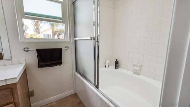 27468 Rosebay Ct, Temecula CA: https://media.crmls.org/mediaz/75996eb8-0cfd-4178-8878-9230a26c4566.jpg