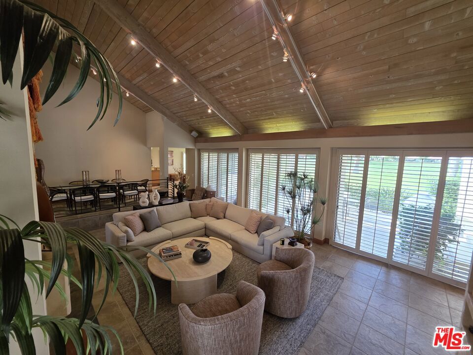 MLS #25595733 image #19