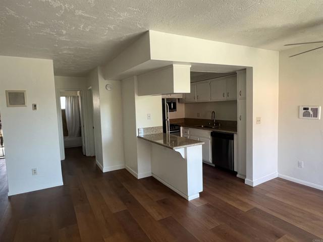 7555 Linda Vista, San Diego CA: https://media.crmls.org/mediaz/759b2330-deeb-4587-aafe-e5d49903b32a.jpg