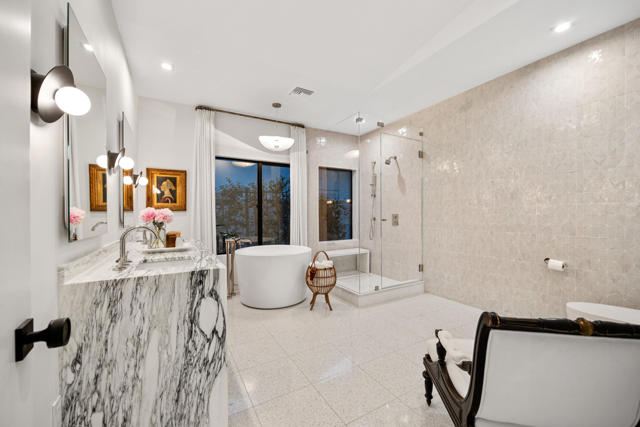 75465 Montecito Drive, Indian Wells CA: https://media.crmls.org/mediaz/759b90c3-4bca-48f8-aa93-36e04cb7b4f3.jpg