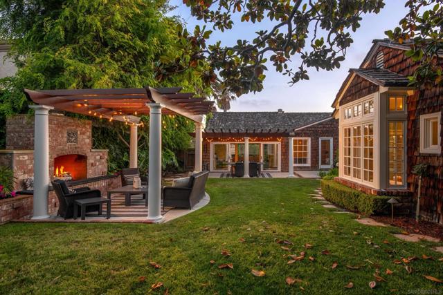 5839 Camino De La Costa, La Jolla CA: https://media.crmls.org/mediaz/759ba78d-4b57-4296-8aa5-af29492e0bf2.jpg
