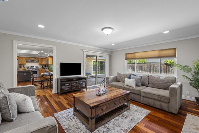 1834 Hicks, San Jose CA: https://media.crmls.org/mediaz/759c2337-f66e-4a37-8595-017c72452835.jpg