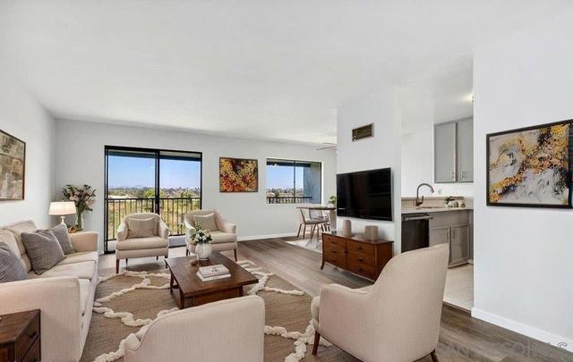 2995 Cowley Way, San Diego CA: https://media.crmls.org/mediaz/759cd454-7916-4725-a8a3-0f5cedaa081e.jpg