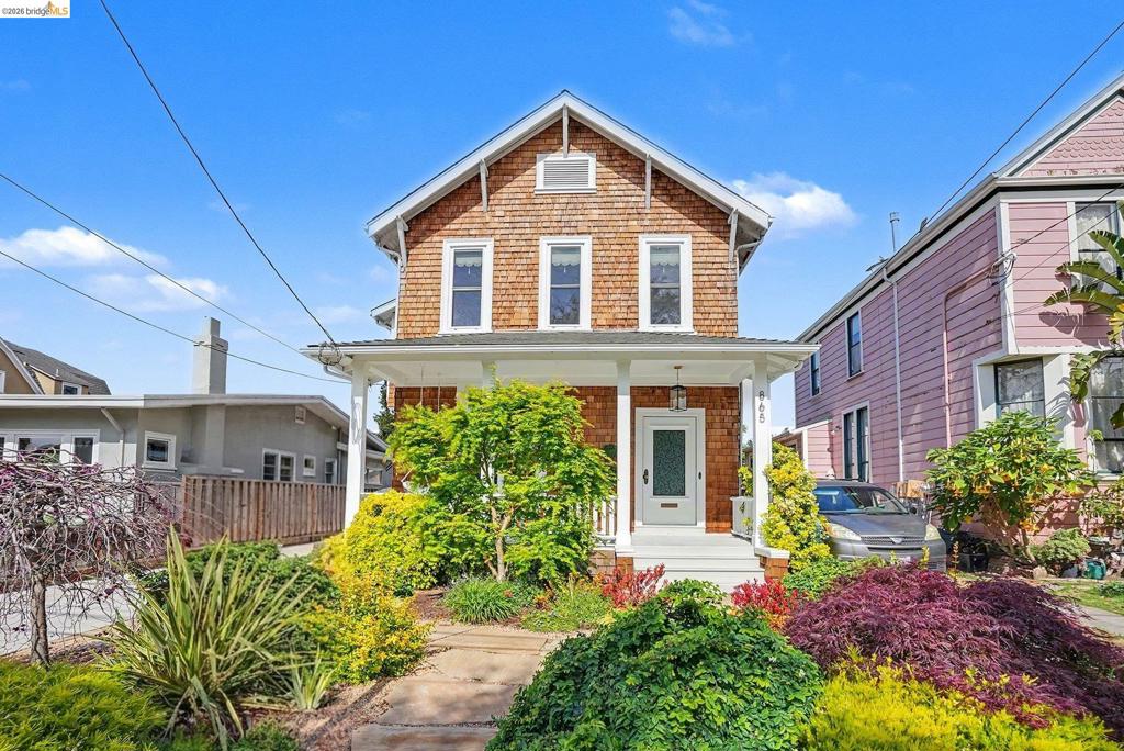 865 Cedar St