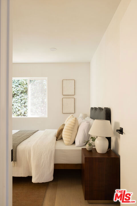 1336 Armadale Avenue, Los Angeles CA: https://media.crmls.org/mediaz/759e571a-d67c-4b05-b861-08f81d18f6a4.jpg