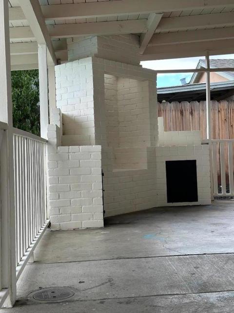 130 E 21st Street, Tracy CA: https://media.crmls.org/mediaz/759e6acb-597f-47e0-8af5-52c8f71bc240.jpg