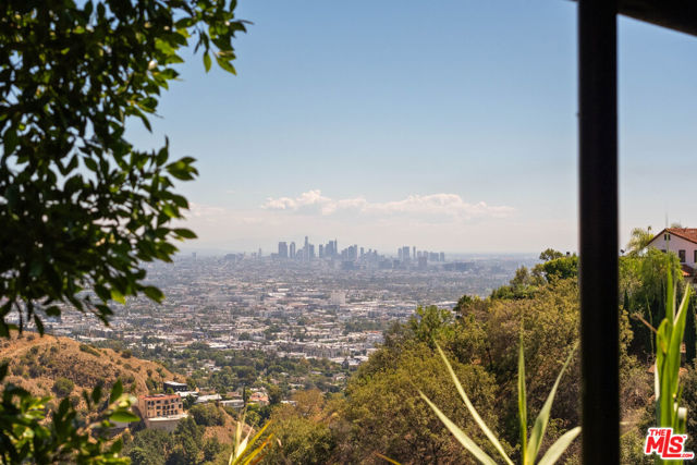 3 Bed Home for Sale in Los Angeles, California