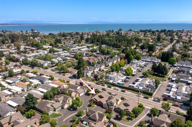 4214 Gull Cove Way, Capitola CA: https://media.crmls.org/mediaz/759f9b37-08b2-454f-ab4e-55c40f57f974.jpg