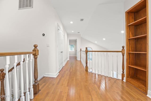 Detail Gallery Image 31 of 68 For 920 Glen Oaks Bld, Pasadena,  CA 91105 - 3 Beds | 3/1 Baths