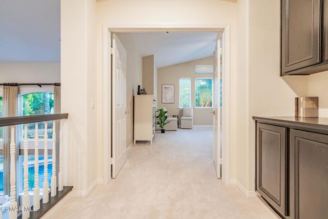 535 Winncastle Street, Simi Valley CA: https://media.crmls.org/mediaz/75a064e2-90d9-41b8-a821-a342802e29e8.jpg