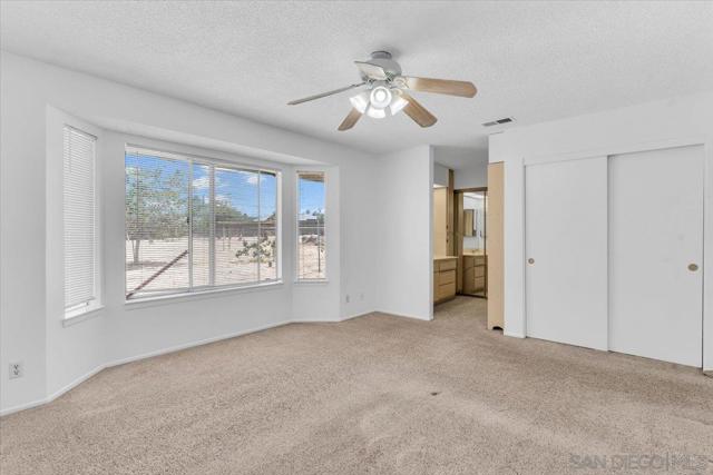 15209 Mauna Loa, Hesperia CA: https://media.crmls.org/mediaz/75a1146c-5f58-4c2d-8fd1-f9d3429ef33c.jpg