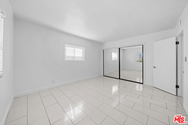 148 S Reeves Drive, Beverly Hills CA: https://media.crmls.org/mediaz/75a1bf72-58b2-43ba-9d6e-36d571e736bd.jpg